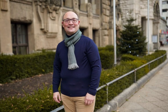 Bezirksstadtrat Arne Herz besucht Institutionen aus dem Bereich der Kltehilfe im Bezirk. Bild: BACW